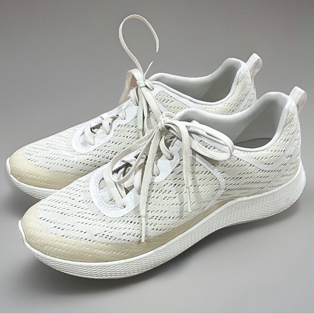 Dansko Beige Mesh Comfort Sneakers – Size 38 (Women’s 7.5-8)